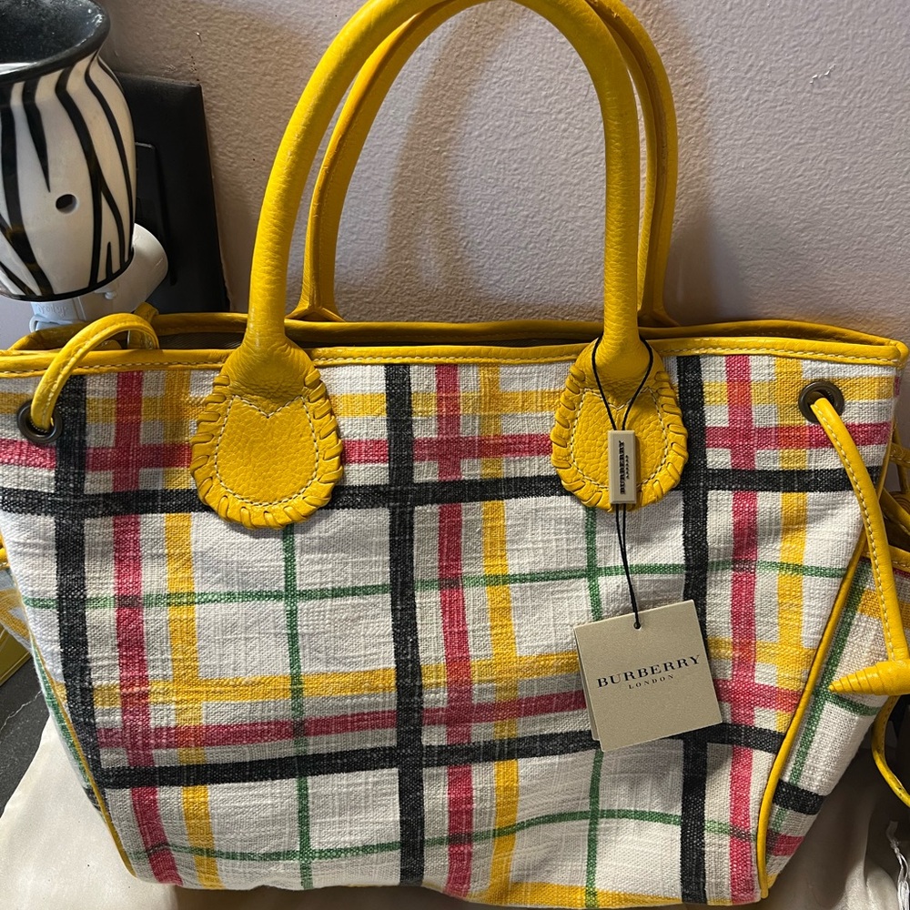 Burberry nova check Victoria shoulder bag nwt - Picture 2 of 7